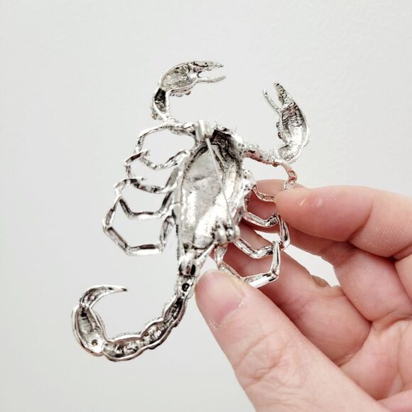 Brand New Silver Scorpion Pink Rhinestone Brooch Pin - Picture 6 of 8